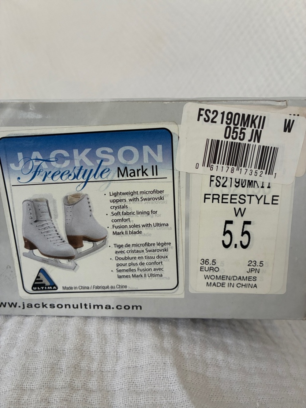 JACKSON Freestyle Mark II Figure Skates - White w/ Crystal details